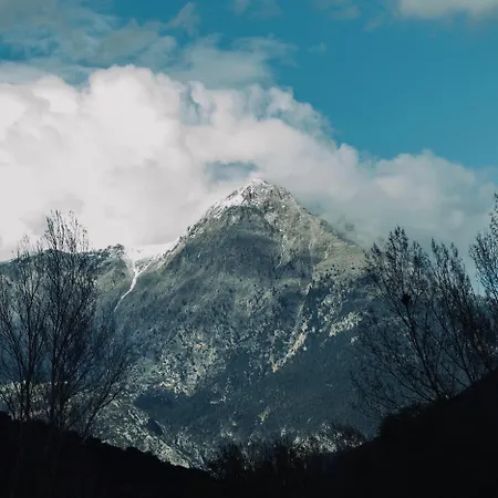 Apartment Spacious Kleitoria